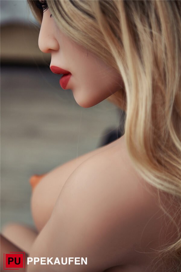 sexpuppe 8205